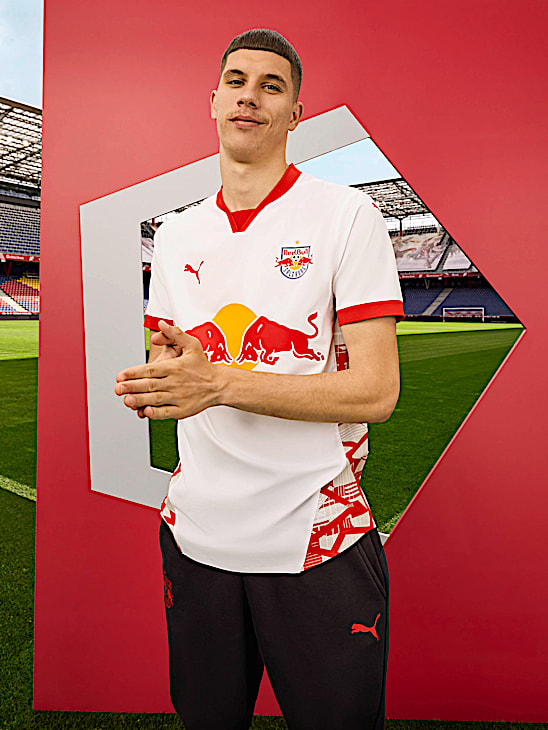 FC Red Bull Salzburg Shop: RBS Puma Training 1/4 Zip Top 24/25 | only here  at redbullshop.com